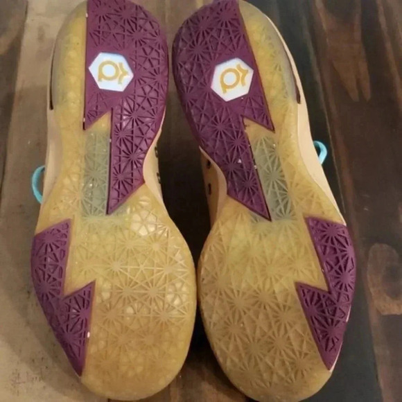 Nike KD 6 EXT Gum Limited Edition Sneakers - Picture 13 of 16